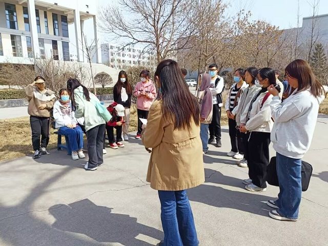 【完满团支部】玉弦一拨春万两 雨碎东风点青秧——食品与环境学院食安2202班完满团支部活动