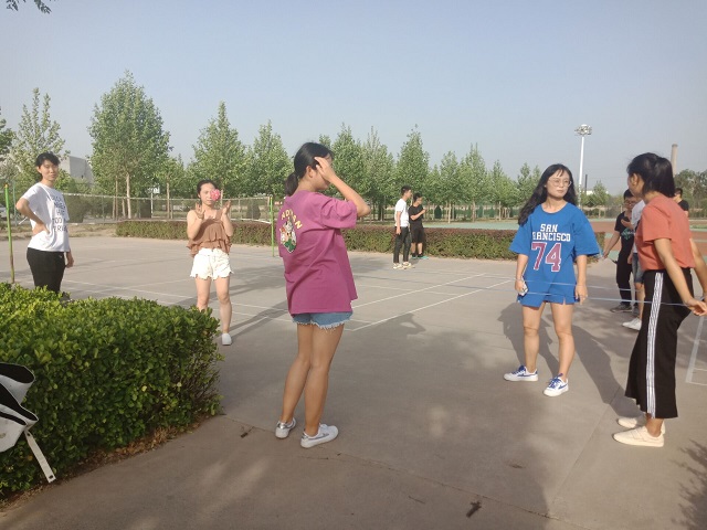 【完满班级】唱响红色 回味经典——淬炼商学院五月完满班级主题活动(十四)