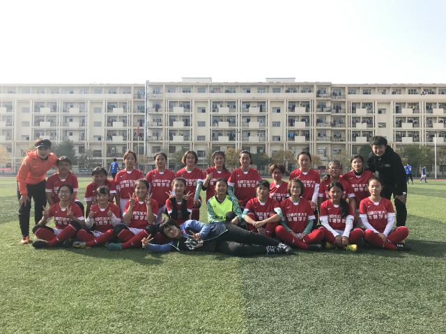 信院女足在省赛中荣膺桂冠