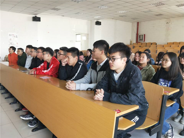 【完满活动】JUST DO IT——淬炼商学院四月完满班级主题活动(三十二)