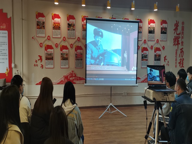 【完满班级】三月春风处处留 雷锋精神在心头——淬炼商学院审计2002班完满班级活动