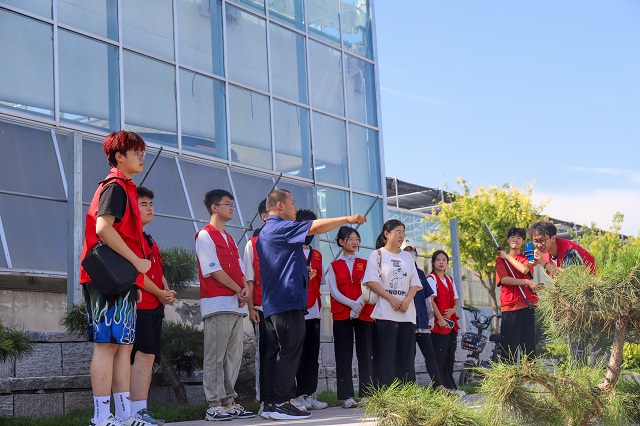 【三下乡】未来农业新模式 一座神奇的“植物工厂”——大数据学院、信息工程学院“智·惠农”太谷农高区产业振兴实践团