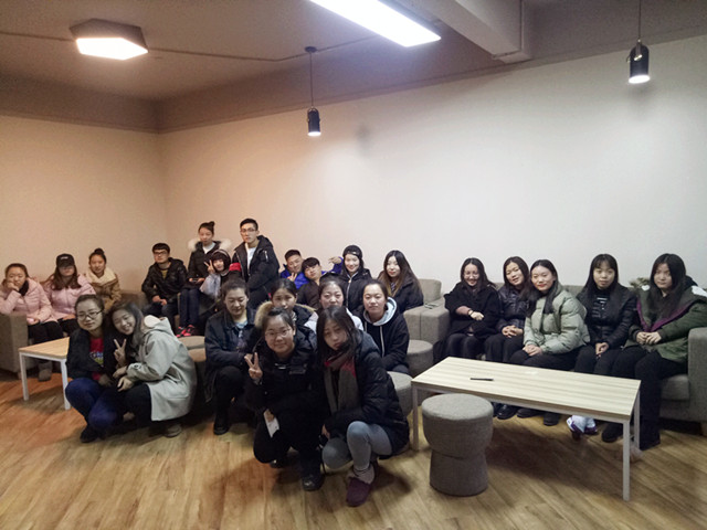 【完满班级】酸甜苦辣 过尽千帆 你仍旧是我的依归——淬炼商学院“创”享青春主题活动(十)