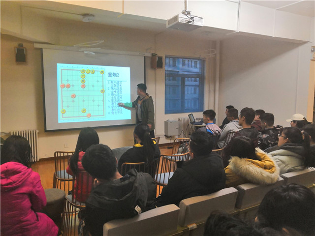 【社团快讯】艺雅棋社举办象棋基础教学活动