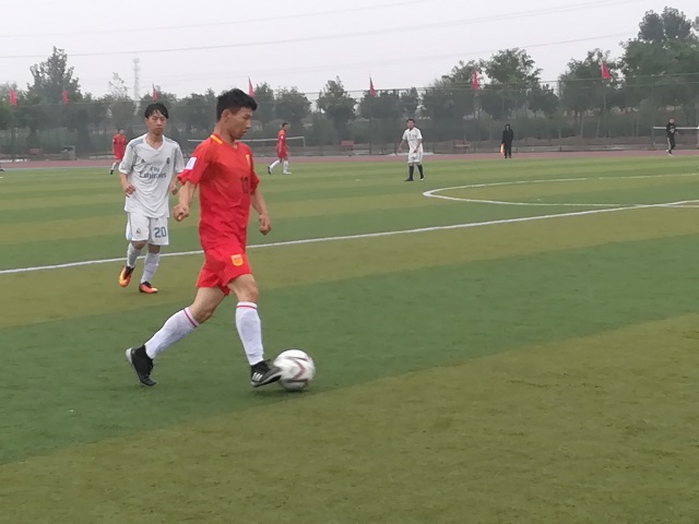 秋雨绵绵催人寒 关怀备至使人暖