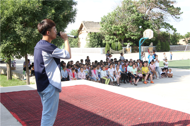 金谷嘉年华第12期:儿童节前我校学生社团走进白城小学