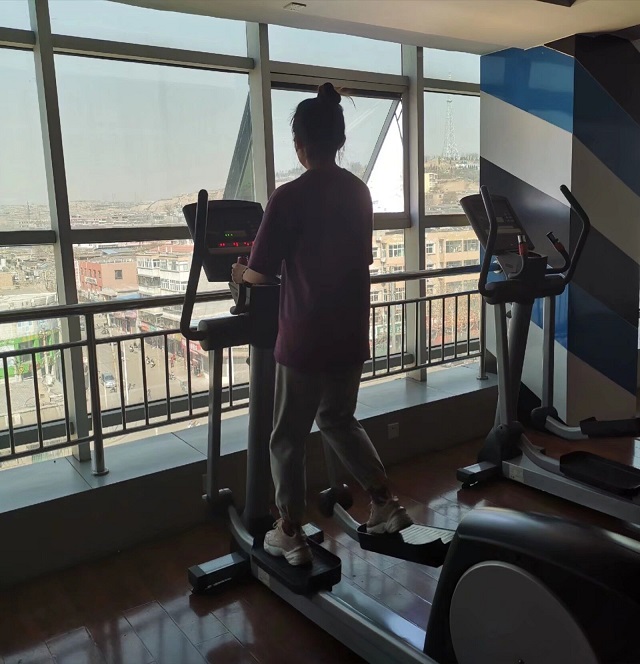 【完满班级】运动战疫在行动——淬炼商学院行管1702班完满班级活动