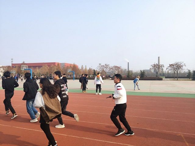 【完满班级】阳光体育 全民健身——环设1803班长跑活动