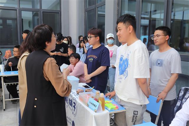 乐享学科魅力 共赏专业多彩文化——经济与管理学院“专业文化节”