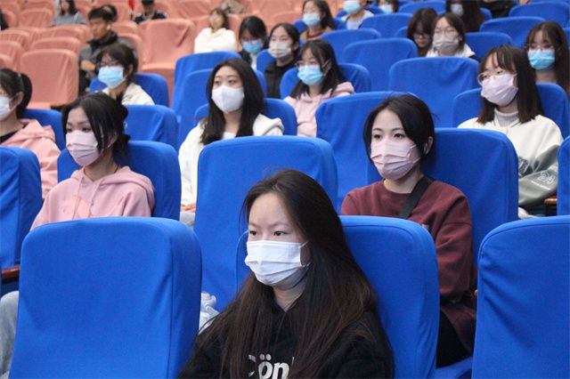 扬帆起航 “异”同赋予新能量——淬炼·国际商学院2022级全生异科导师师生见面会