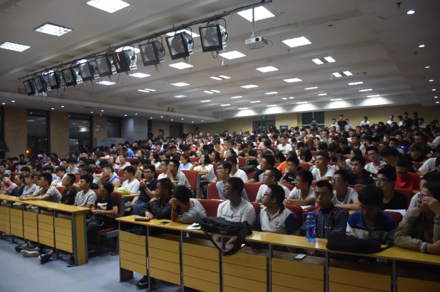【辅导员说完满】滴水之恩万心暖——信息工程系举办辅导员说完满活动