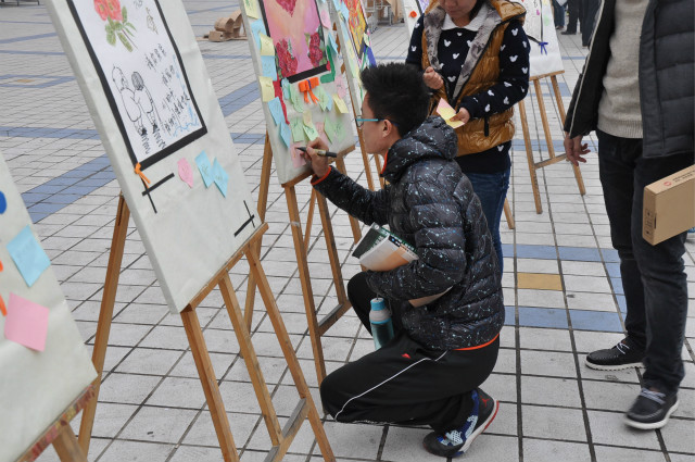 艺术传媒系原创月系列活动之第二届“传媒杯”感恩手绘海报大赛成功举办