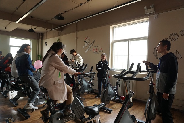 走进健身 我们一“健”钟情——环科系首届“人和杯”健身知识宣讲会
