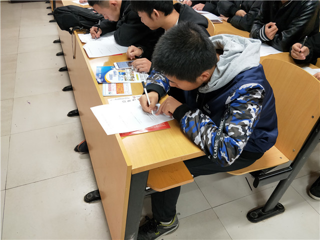 【完满班级】向善向上 我们在行动——淬炼商学院举办“创”享青春主题活动（三十五）