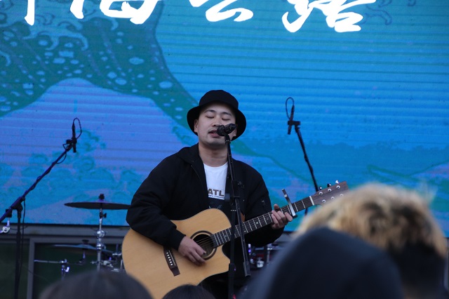 【音乐节】摇滚乐一直未熄灭 总有人喜欢——2019“无边”第七届校园摇滚音乐节乐队专访