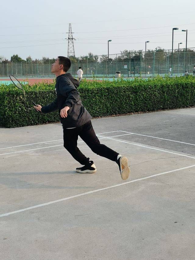 【完满班级】发球 冠军 花落 谁家——艺术传媒学院环境设计2102班完满班级活动