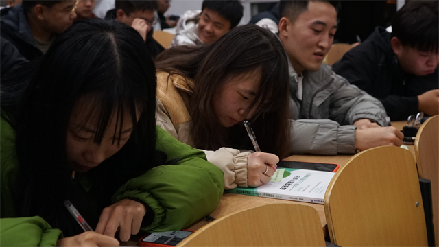 【辅导员说完满】世上唯有健康 是所有美好的入场券——大数据学院、信息工程学院2023级辅导员说完满