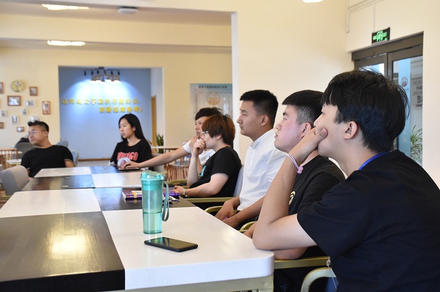 【辅导员说完满】考研进行时 做好目标规划——大数据学院、信息工程学院开展考研交流会