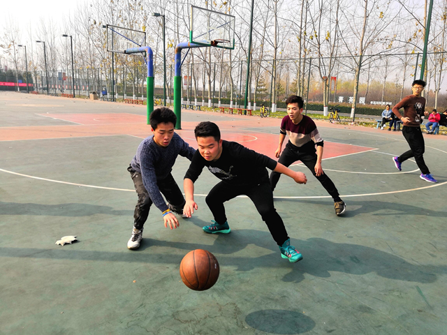 【完满班级】“聚班力 促情谊”篮球联谊赛——软件工程1803班1804班举办篮球联谊完满班级活动