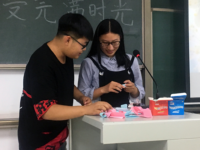 【完满班级】“汇集青春力量 享受完满时光”趣味班会——大数据学院、信息工程学院计科1702班完满班级活动