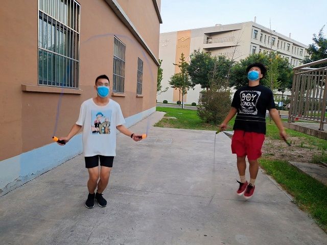【完满班级】快乐跳绳 健康成长——艺术传媒学院服装1701班完满班级活动