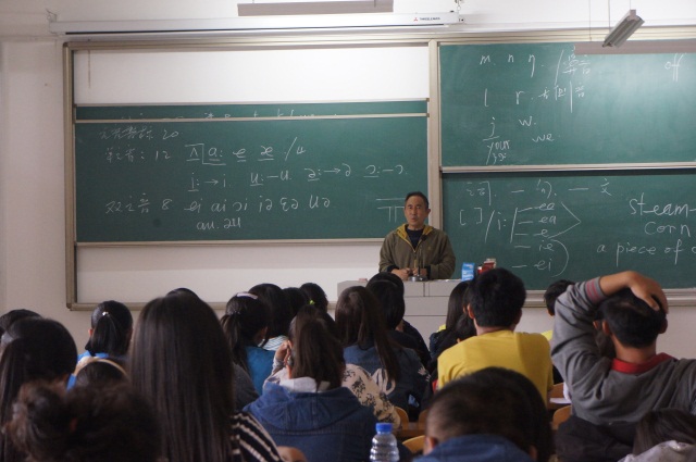 外语系第十四期“学长计划”之教师导航