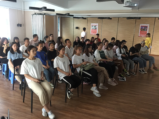 【完满班级】影射哲理 人生转换站——艺术传媒学院视觉1801班完满班级活动