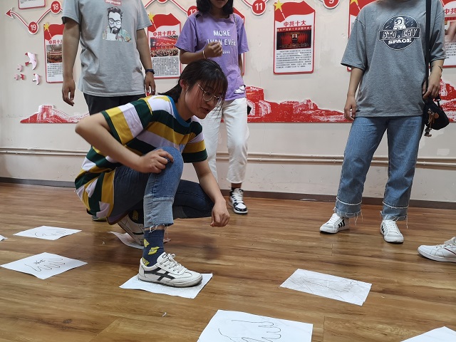 【完满班级】团结一心 趣味接力——数字1801班完满班级