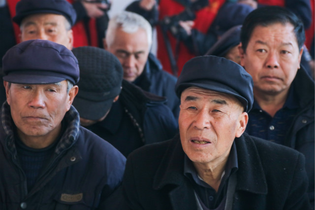 信院学子助力保险扶贫 为美好生活护航