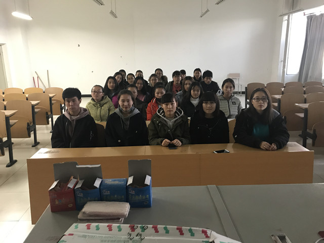 【完满班级】还校园一片美景  寄寒冬一颗爱心——外国语言文学系11月完满班级活动