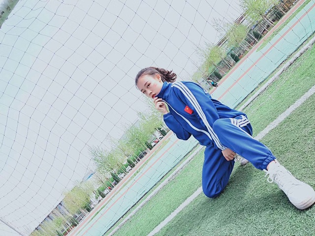 闪光的信院第253期：华丽绽放 舞姿飞扬 点亮梦想 这是“信院舞娘”龙起璞的故事。