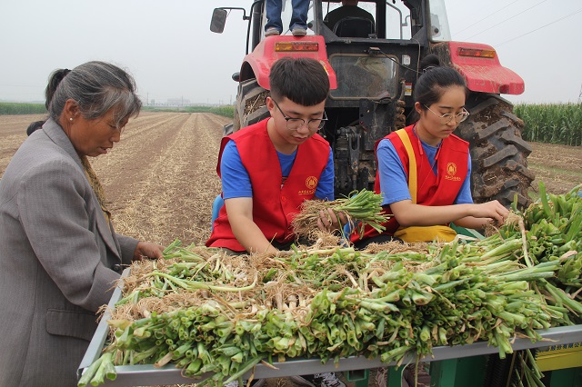 扶贫产业新亮点 打造养殖新格局——食品与环境学院“环动南阳”三下乡社会实践团纪实