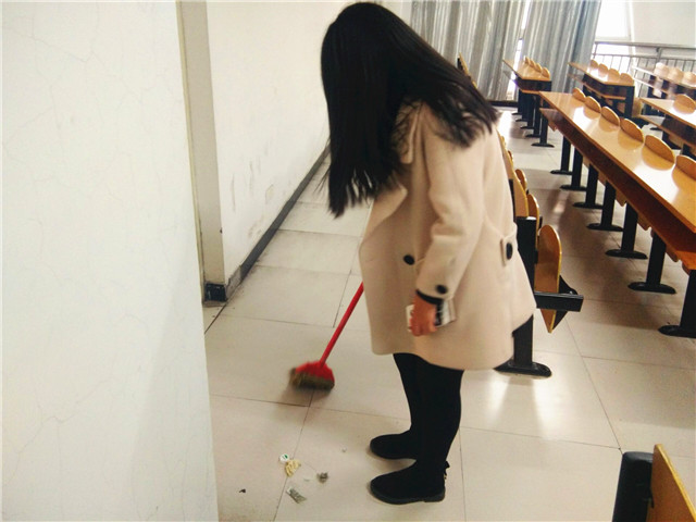 【完满班级】繁星万点 不及你善行半分——淬炼商学院举办“善”行青春主题活动（四十七）