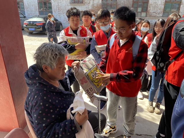 【情暖社区】暖心工程第476期:关爱晚秋 情系暮年