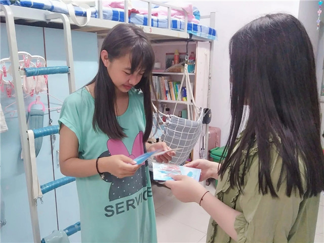 【毕业季】致风华正茂的你我——青藤书院举办“季忆留夏 在下十八”毕业分享会之时光胶囊