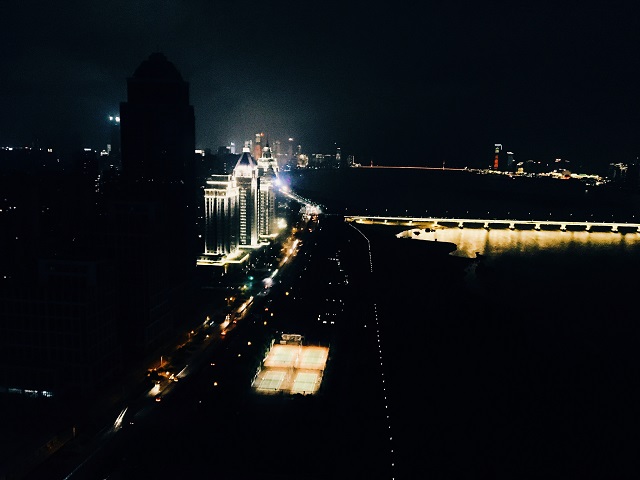 这个十一 与红旗相约在月圆中国——环科系举办“带着国旗去旅行”主题征文大赛