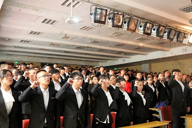 环科系举办第四届学生会成立大会