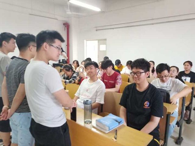 【完满班级】恰同学少年 风华正茂——食品与环境学院环科1601班完满班级活动