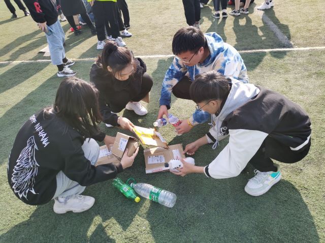 【完满班级】变废为宝 点石成金——艺术传媒学院动画2002班主题活动