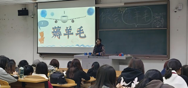 良师引领促成长 携手共进谱新篇——商务英语学院十月辅导员说完满活动集锦