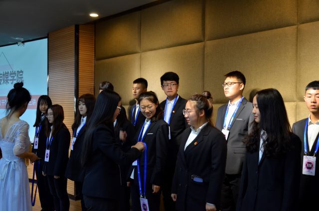 艺路领先 艺起前行——学生会干部培训