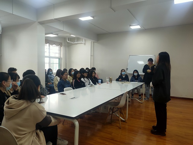 【完满班级】心系时政 聚焦两会 不忘初心 为党服务——淬炼商学院会计1807班完满班级活动