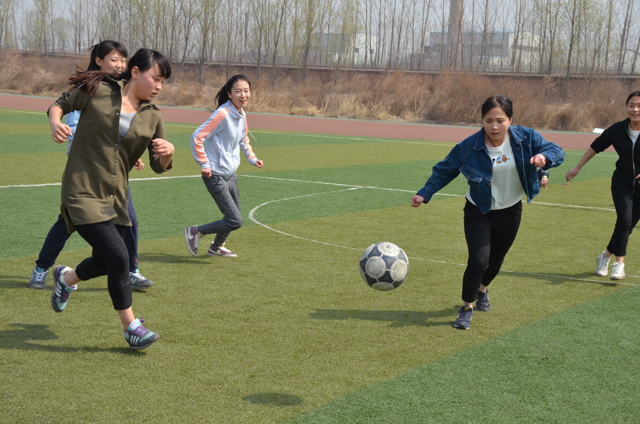 艺术传媒系首届“情艺杯”女子五人制足球比赛成功举办