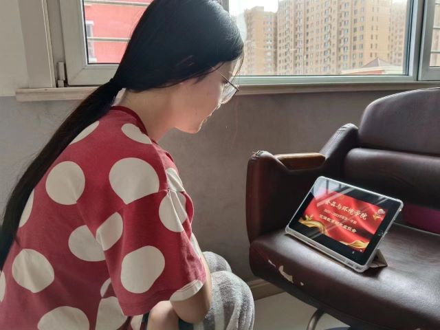 经验交流显融洽 共商大计谋发展——食品与环境学院开展完满教育期末座谈会