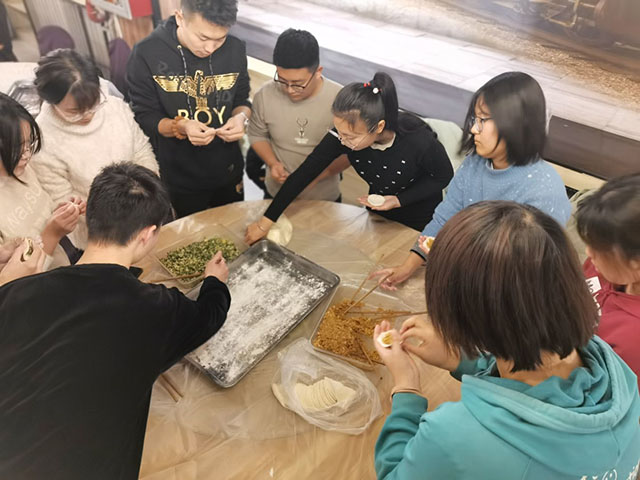 【完满班级】浓浓的味道 深深的爱——智能工程学院通信2001班完满班级活动