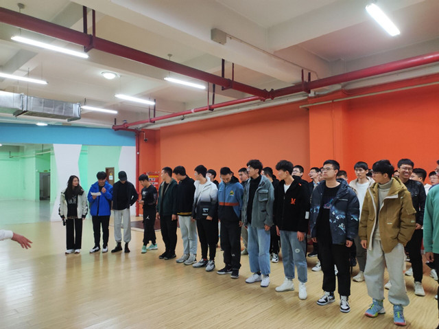 【完满班级】悦唱越响——智能工程学院电气2104班完满班级活动