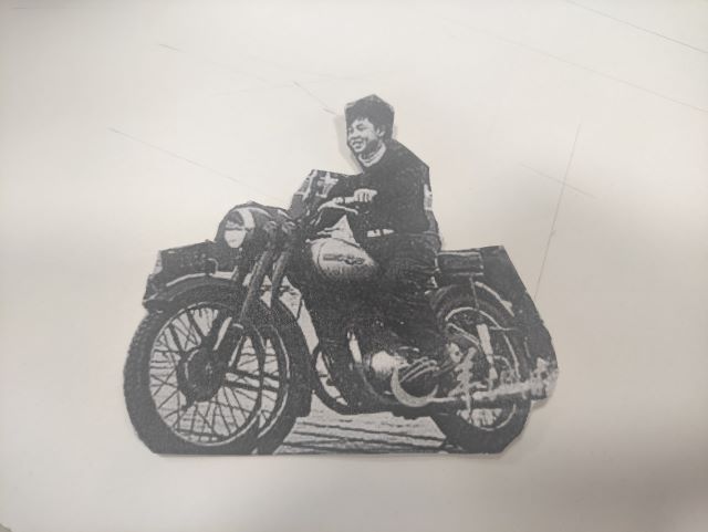 【完满班级】今天 让我们再次重温雷锋精神——资产1901班“我心目中的雷锋”剪贴画展示活动