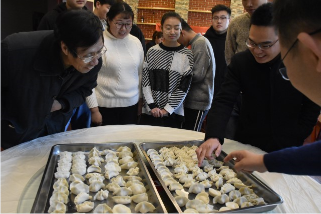 寒冬将至  温暖邀约——信息工程系举办主任共膳日活动