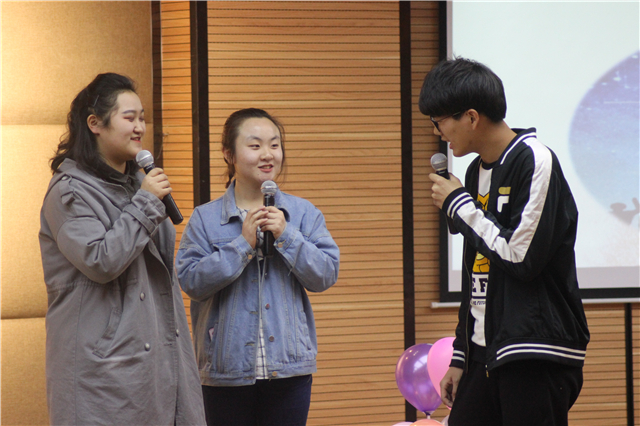 “我们都是追梦人”主题晚会华丽上演——第103期乌马河周末文化广场成功举办