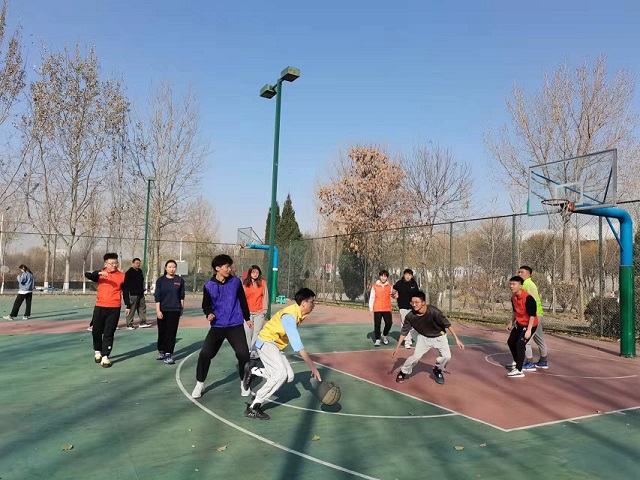 【完满班级】挥洒汗水 奋勇向前——经济与管理学院十一月完满班级纪实（五）